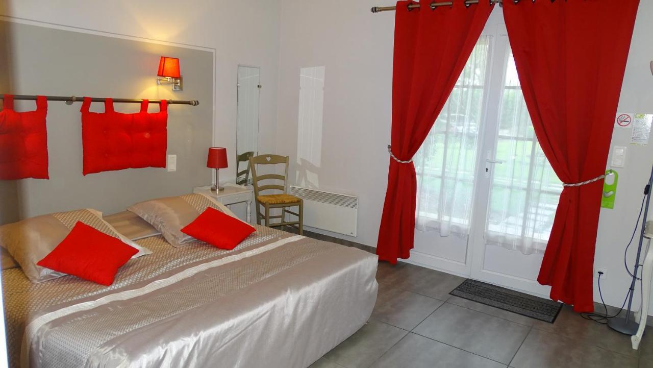 Logis Hotel Des Granges Arles Esterno foto